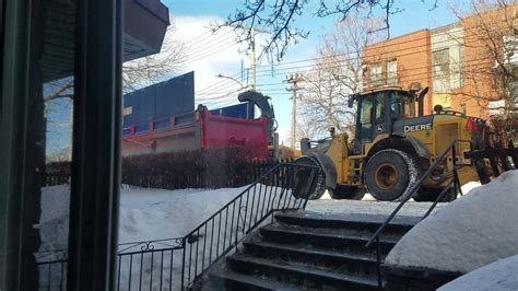 Montreal snow removal - YouTube