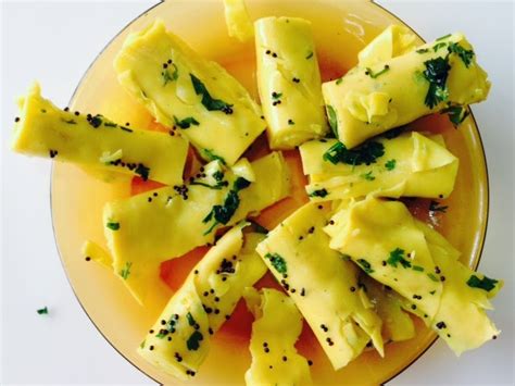 Khandvi - Gujarati Appetizer Recipe | Cooking A Recipe - Indian ...