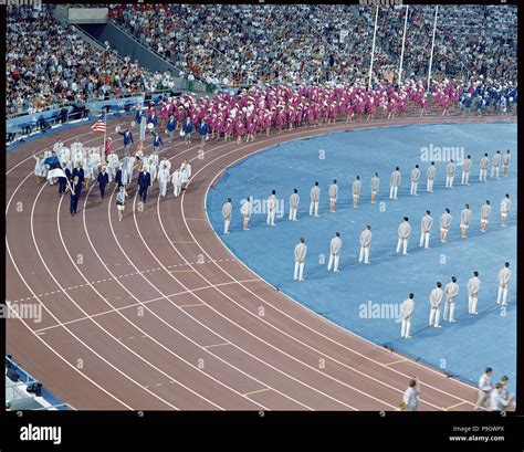 1992 olympics opening ceremony hi-res stock photography and images - Alamy