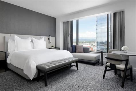 FOUR SEASONS HOTEL DENVER - Updated December 2024 - 240 Photos & 222 Reviews - 1111 14th St ...