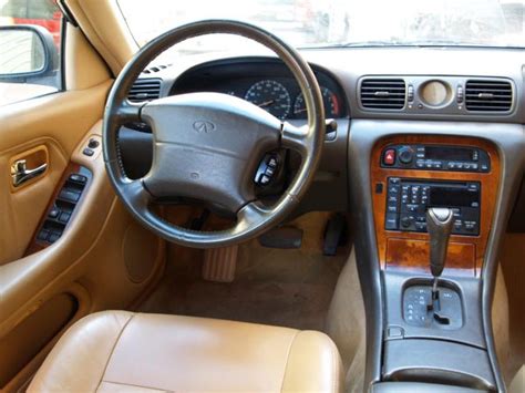 Infiniti J30 - Information and photos - MOMENTcar