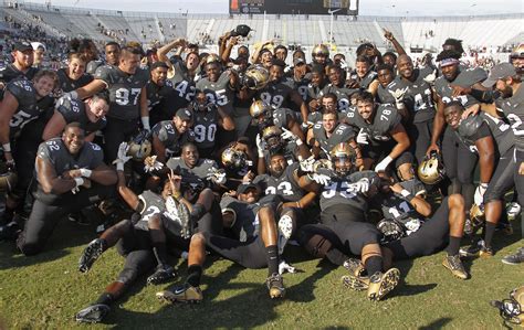 Ucf Football Continues To Improve In Spring Practice Espn 98 1 Fm 850 Am Wruf