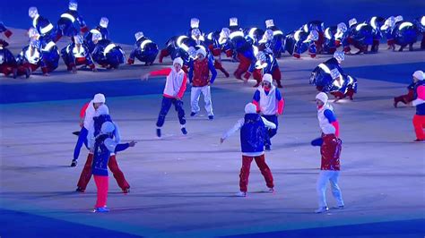 INCREDIBLE cossack dance at the closing ceremony of Sochi 2014 Winter ...