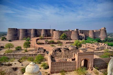 Aroma Travel Services Pakistan's Forts and Castles- Aroma Travel Services