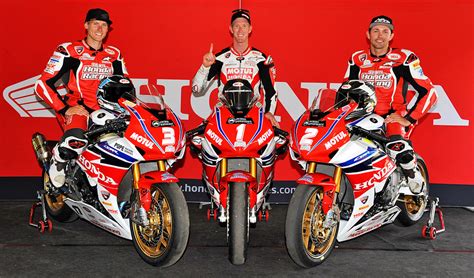 Team Honda Racing Reviews Its 2014 Australian Superbike Season ...