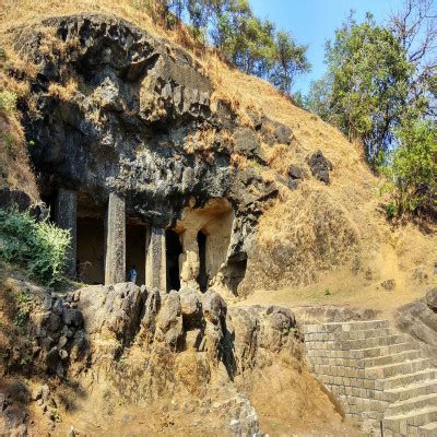 Elephanta Caves - History, Facts, Location, Built By, Entry Fee | Adotrip