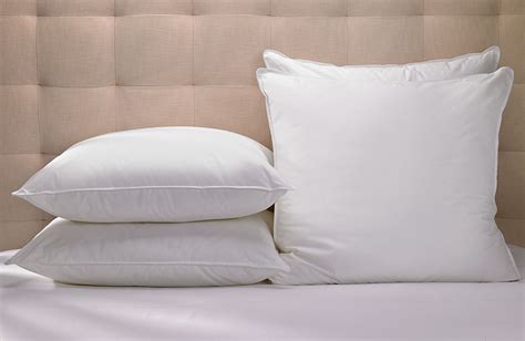 Buy Luxury Hotel Bedding from Marriott Hotels - Pillows