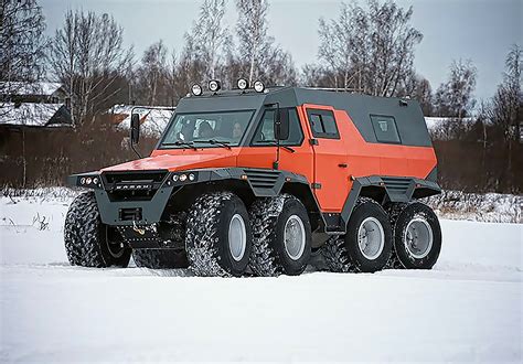 8x8 Bug-Out Truck: The Avtoros Shaman | RECOIL OFFGRID