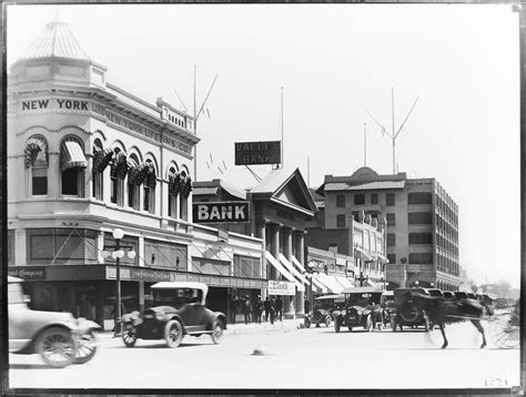 Downtown Phoenix, Arizona, 1917 ~ vintage everyday