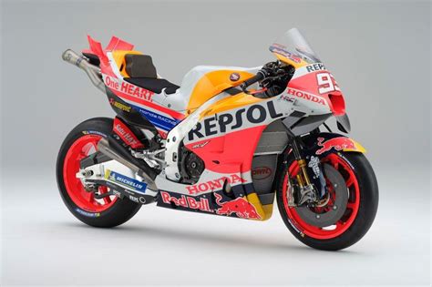 Honda unveils traditional Repsol MotoGP livery for 2023