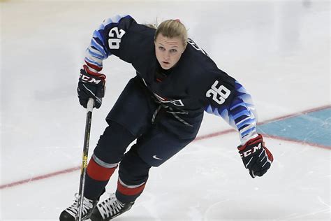 Pro women’s hockey players form union to push for new league - Chicago ...