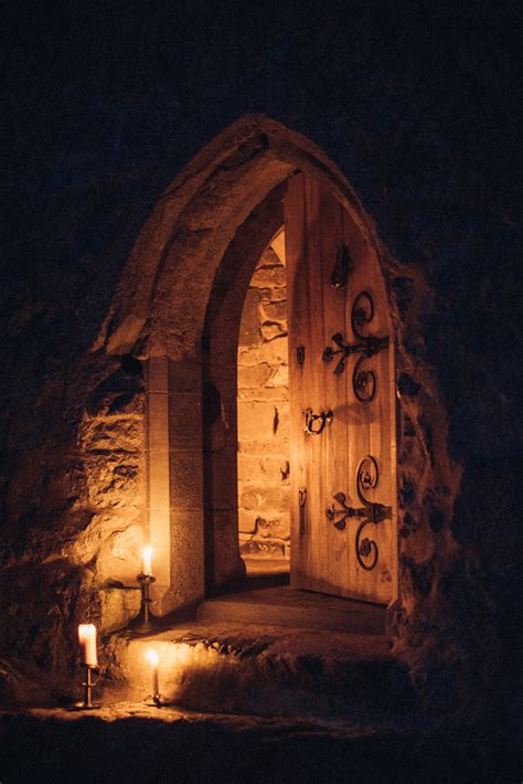 Stay Inside An Authentic Medieval Irish Castle - A Clothes Horse