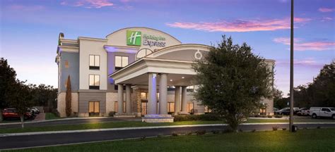 Hotel in Perry FL | Perry Hotels near Taylor County Sports Complex