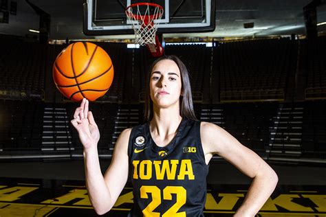 Caitlin Clark-led Iowa women are pick to win loaded Big Ten | AP News