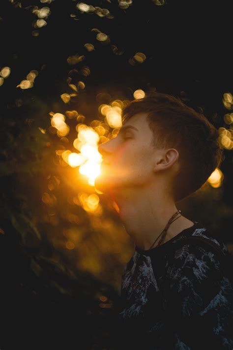 Master Sun Flare Photography: 9 Tips for Gorgeous Sun Flare Results