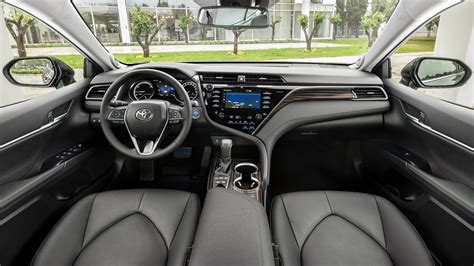 Toyota Camry Interior Layout & Technology | Top Gear
