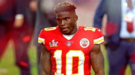 Tyreek Hill 'grinding his tail off' after Chiefs were 'embarrassed on ...