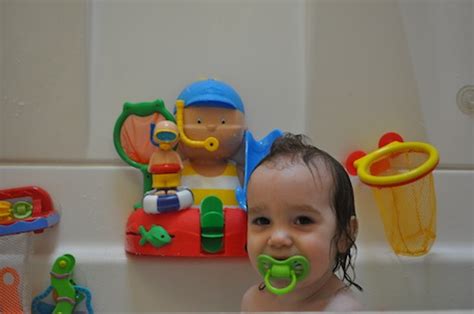 Caillou Bath Time Activity Set {Review} - Mom and More