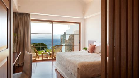 Elounda Peninsula All Suite: The beachfront hotel perfect for a Greek ...