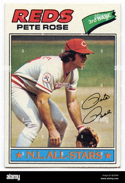 Cincinnati reds pete rose baseball card hi-res stock photography and ...