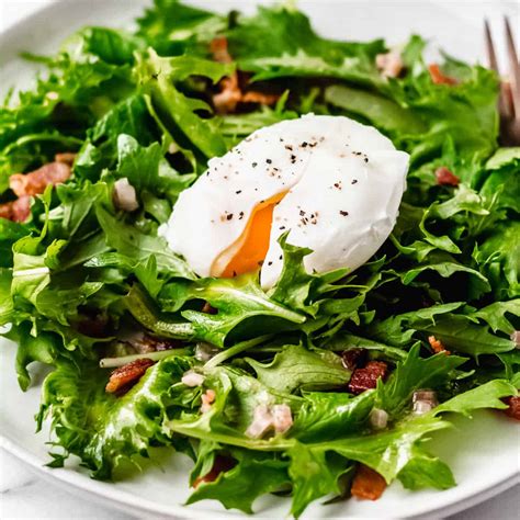 Lyonnaise Salad - Delicious Little Bites