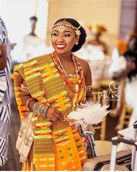 Akan bride, Ghana | African traditional dresses, African print fashion, African fashion women