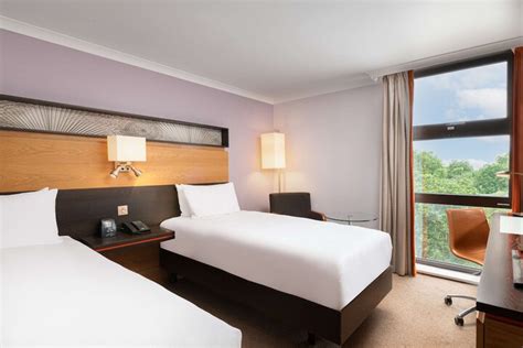 Hilton London Kensington London | Bookonline.com