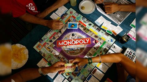 World's Largest Monopoly Board Sets New Guinness Record - News18