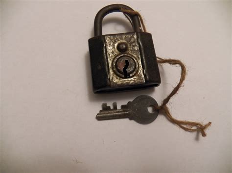 Old Lock And Key Free Stock Photo - Public Domain Pictures