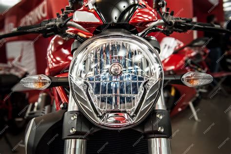 Premium Photo | Headlight of a modern motorcycle