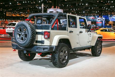 2017 Jeep Wrangler Rubicon Recon is the Most Off-Road-Ready JK Wrangler ...