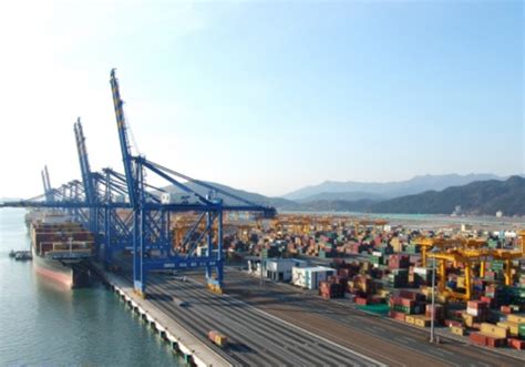 Busan Port - Container News