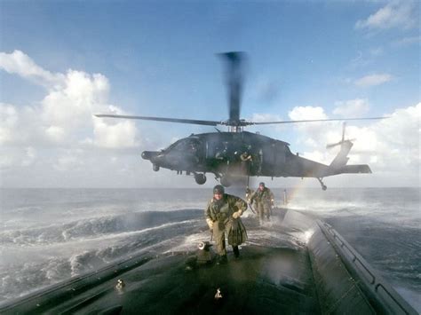 Photo : mh-60l - submarine