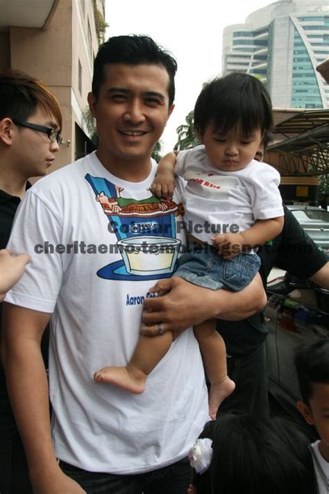 ♥ Cherita Emo-Temo ♥: Oreo Daddy Dunk With Aaron Aziz & Family