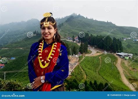 An Beautiful Girl in Traditional Nepali Bride Dress Editorial Image - Image of drops, dress ...