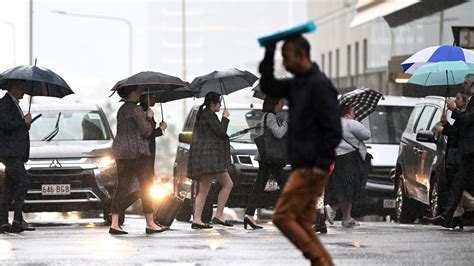 Qld weather: Southeast Queensland spared from NSW deluge, but storms ...