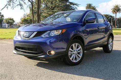 Review: The Nissan Rogue Sport Is Right-Sized and Feature-Laden | Car ...