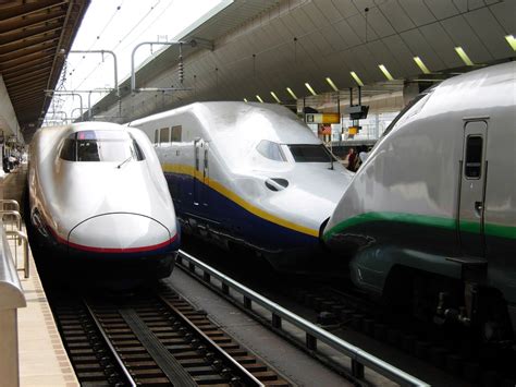 50 years of Shinkansen, the Japanese bullet trains | InsideJapan Blog