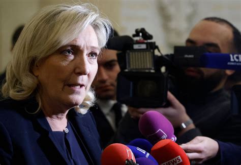 France’s Le Pen Rejects Accusations She Was Influenced by Putin - Bloomberg