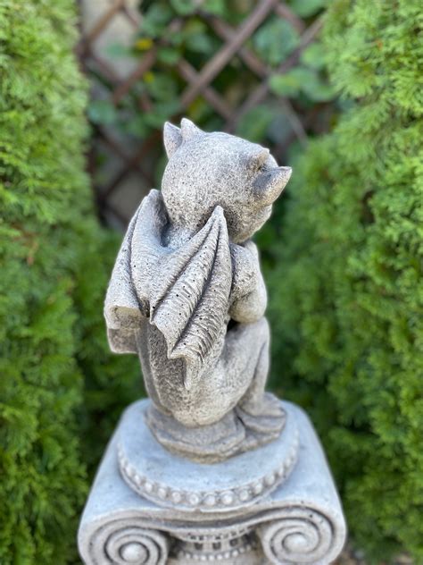 SMILING GARGOYLE 15 lb. Funny Gargoyle Statue Concrete | Etsy