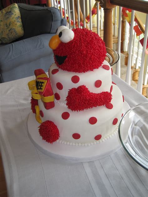 My Lil Bit of Everything: An Elmo Cake