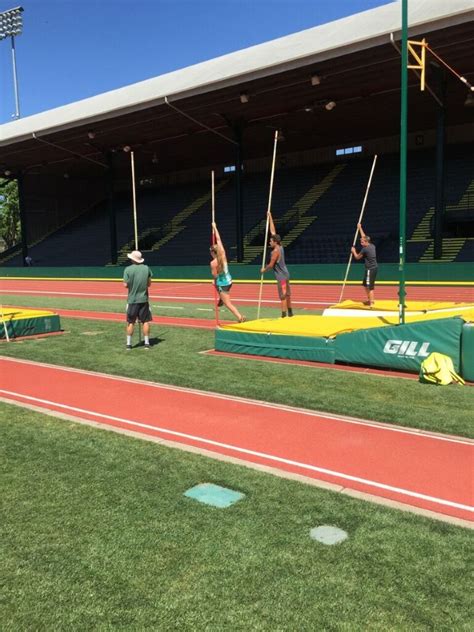 Oregon Track & Field Camps | University of Oregon