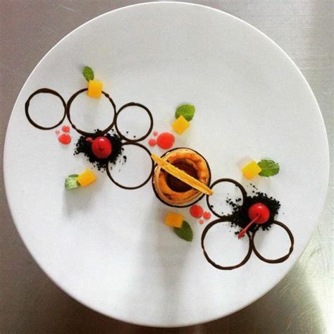 Comment présenter un dessert individuel dans l'assiette | Food plating, Gourmet food plating ...