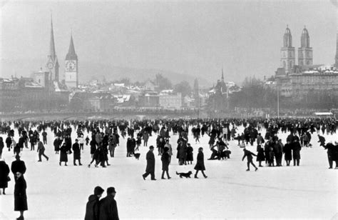 Walking on the Frozen Lake Zürich - Seegfrörni