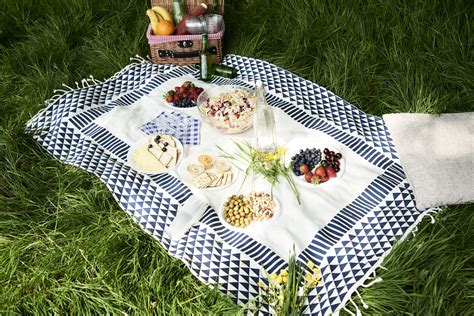 The 10 Best Picnic Blankets of 2022