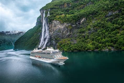 7 of the best small ship cruises to the Norwegian Fjords | Mundy Cruising