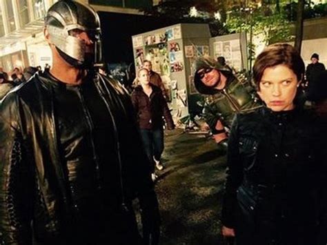 ARROW CAST BEHIND THE SCENES HD ( ALL SEASONS) - YouTube