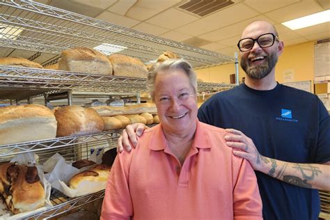 Fargo's Breadsmith bakery is changing hands - InForum | Fargo, Moorhead and West Fargo news ...