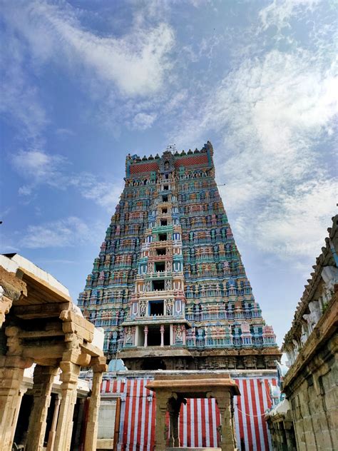 The Andal Vishnu Temple tower in South India, over 200 ft tall, built in the 8th century. : r/pics