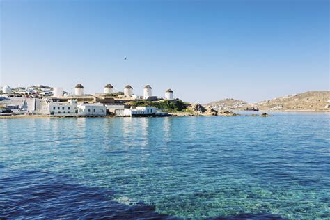 DAY CRUISE AROUND MYKONOS - Lions Bay Yachting